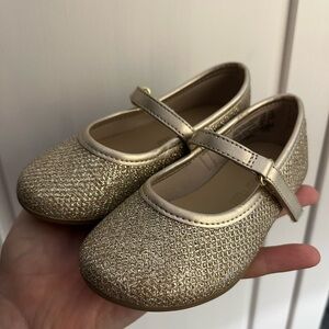 Toddler 5.5 Dress Shoes - sparkly